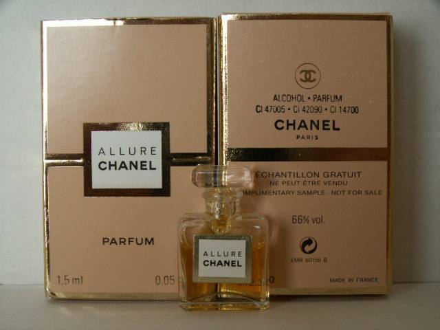 Chanel-allurecarre.jpg