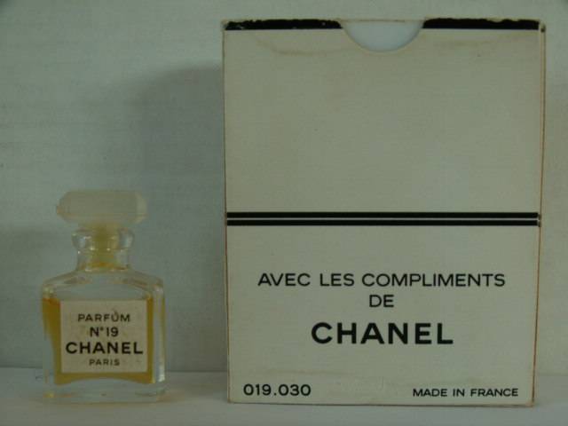 Chanel-n19compliments.jpg