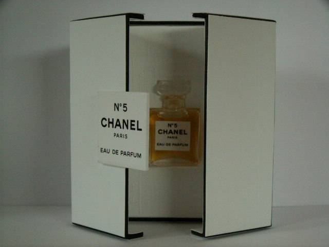 Chanel-n5boitevolets.jpg