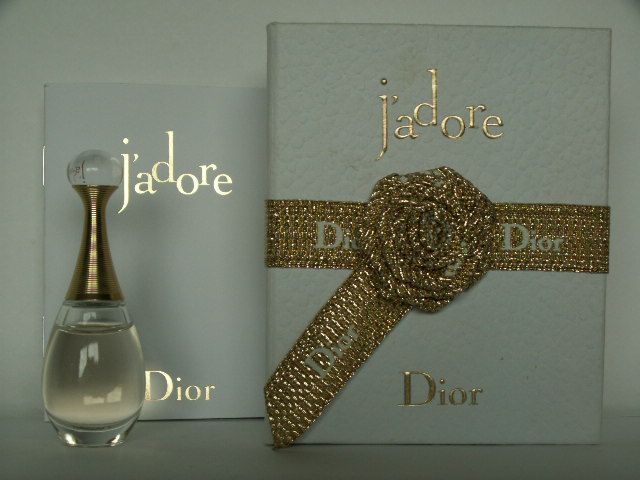 Dior-jadorecoffretnoeuddore.jpg