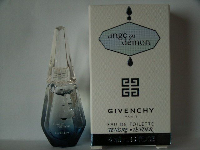 Givenchy-angetender.jpg