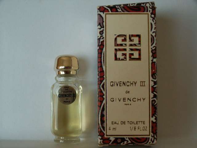 Givenchy-iii2b.jpg