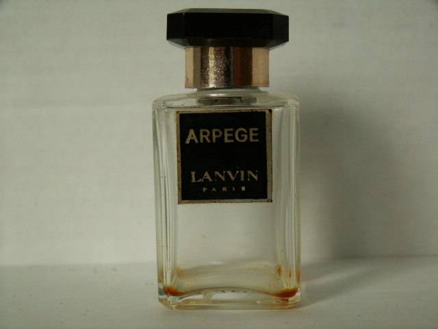 Lanvin-arpegenoir.jpg