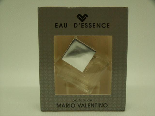 Valentino-eauessence.jpg